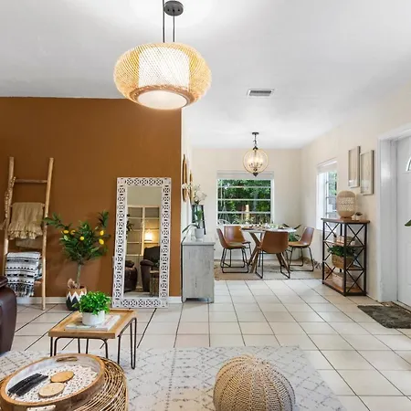 Villa Boho 3Br Miami Retreat Firepit & Outdoor Bar